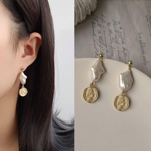 Drop Earrings for Women Natural Freshwater Pearl Head Portrait Earrings Retro Fashion Geometric Earrings Jewelry Wholesale