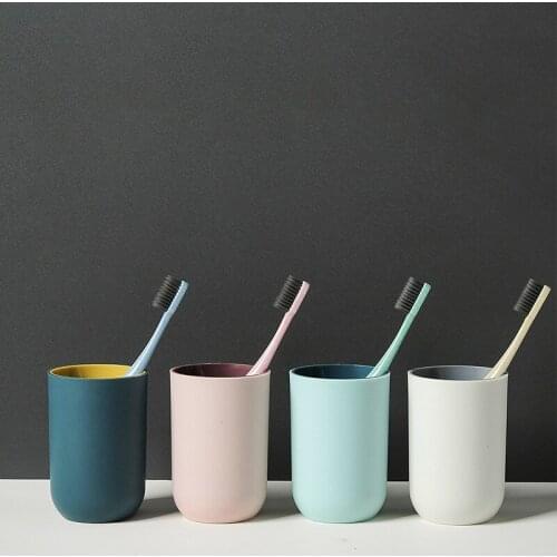 Fresh and Simple Two-color Mug Couples Brush Their Teeth Cups Plastic Household Water Cups Bathroom Toothbrush Cups