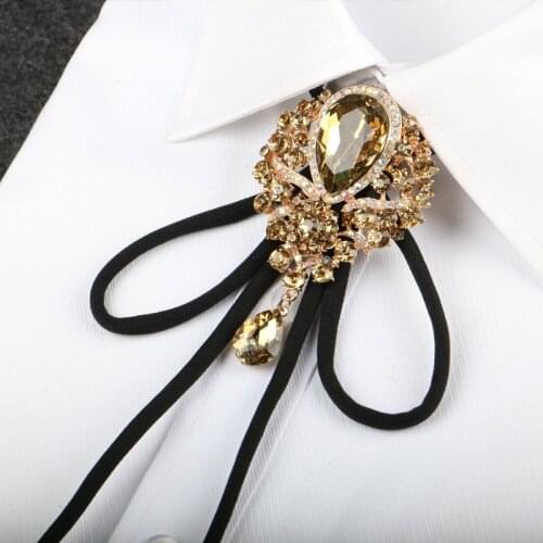 Elegant Men Western American Cowboy Necklace Bolo Tie Accessory Women Wedding Alloy Shine Crystal Rhinestone Necktie Chic Bowtie