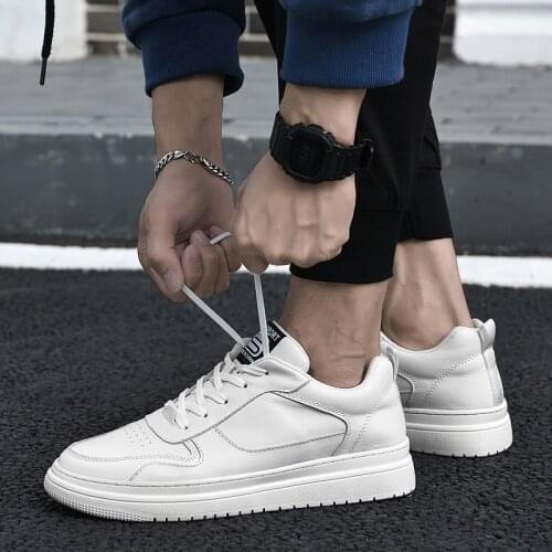 Men Leather Low Top black White Shoes breathable Fashion Trend School Spring Men Sneaker Soft Sole Team Work shoes for men