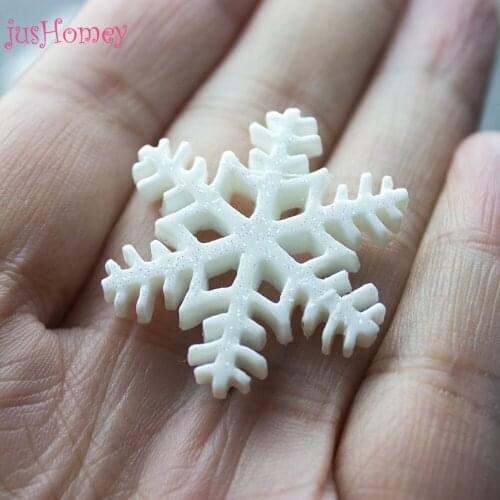 50pcs Glitter White Snowflake Pendants Resin Snowflakes Frozen Party Decoration Xmas Tree Hanging Ornament DIY Craft Accessory