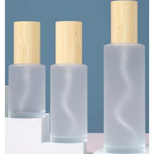 Wood spray bottle Lotion Pump Liquid Sprayer Fine Mist Refillable Bottles Wooden Cap Perfume