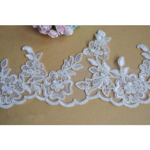 Free Shipping Ivory lace fabric flower accessories DIY material 11 cm wedding dress fabric/Lace Trim for bridal wedding veil