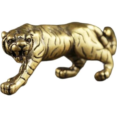 Tiger Keychain Pendant Retro Pure Brass Solid Vintage Tiger Shape Keychain Pendant Souvenir Accessory Fashion Jewelry