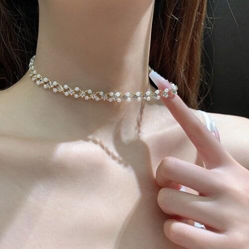 VSnow Exquisite Shiny CZ Stone Chokers Necklace for Women Luxury Hollow Out Pearls Chunky Necklaces Uniqu Design Natural Jewelry