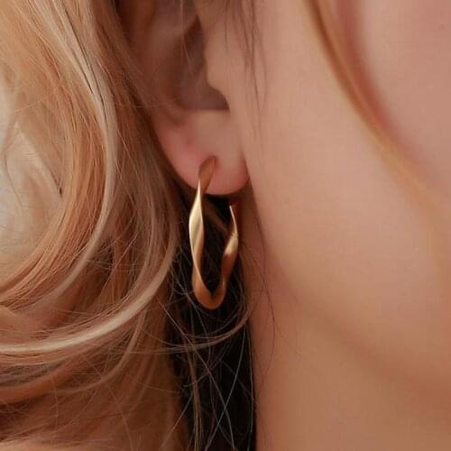 Hoop Earing Creative Geometric Twisted Vintage Matte Earrings For Women Gold Silver Color Earring Earings Jewelry Earing Brincos