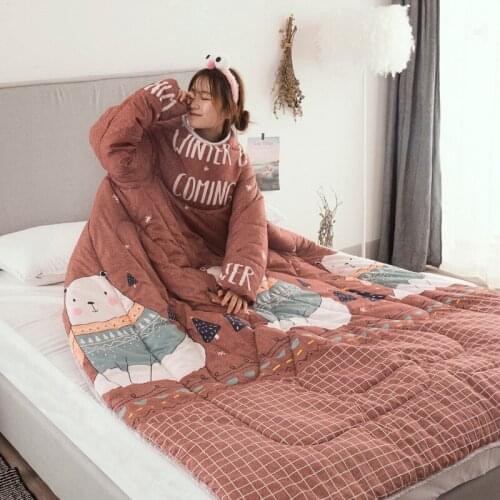 Winter Lazy Quilt with Sleeves Winter Duvet Home Bedding Comforter Animal Printed Soft Warm Quilts with Filling Sofa Blanket