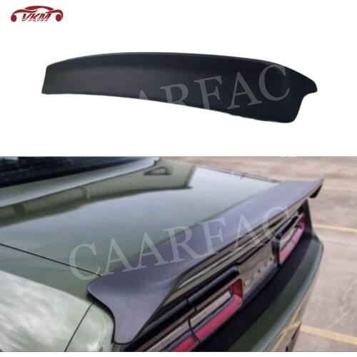 Carbon fiber Material Rear Boot Spoiler ABS Gloss Black Lip Wings Fits for Dodge Challenger SPT D Style 2015 2016 2017 2018