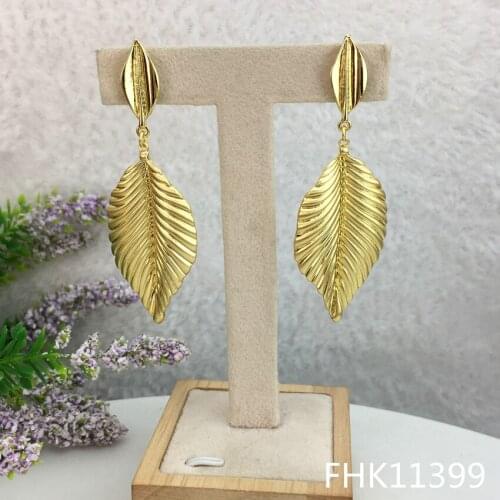 Yuminglai Fashion Luxury Dubai Jewelry Leaf Shape Accessories Superior Quality Drop Earrings for Women FHK11399