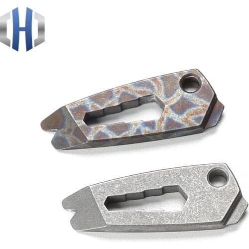 Multi-function Titanium Alloy EDC Gadget Keychain Pendant Hang Buckle Hanging Outdoor Screwdriver Screwdriver