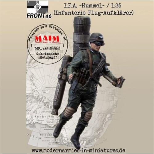 Resin Figure 1/35 Scale Model Kit Flying Soldier GK Assembly Models Kit Resin Colorless Self-Assembled Toy NO.246