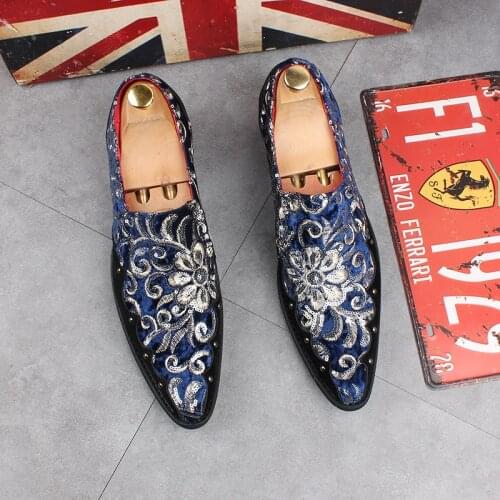 Men luxury fashion party nightclub dress genuine leather shoes embroidery slip-on shoe pointed toe summer loafers zapatos hombre
