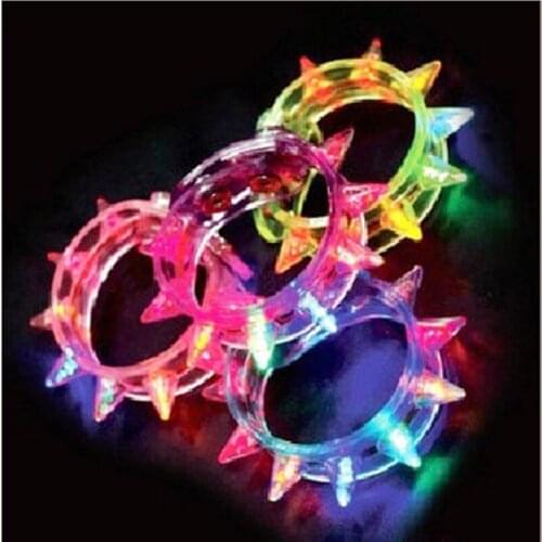 10pcs Colorful LED Flashing Rivet Punk Party Bracelet Ktv Supplies Plastic LED Luminous Wrist Rivet Bracelet Glow In The Dark