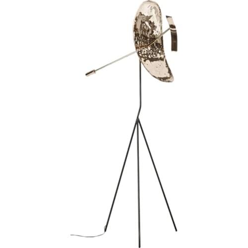 Postmodern minimalist design sense three-legged floor lamp creative living room bedroom villa floor lamp