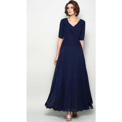 New Affordable Navy Blue Chiffon A Line Mother of the Bride Dresses Half Sleeve V Neckline Pleating Wedding Guest Dress On Sale