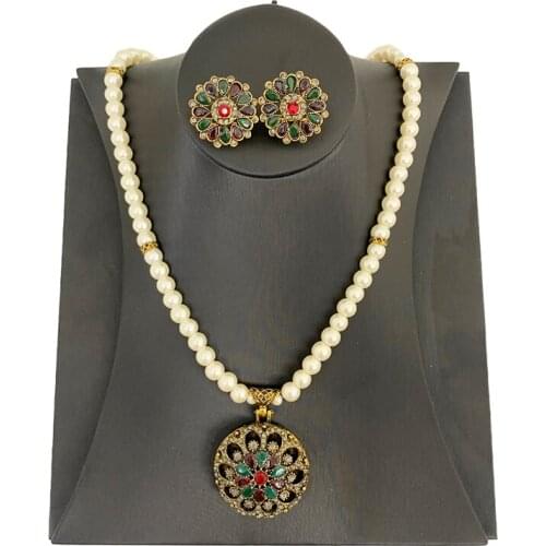 Vintage Ladies Pearl Jewelry Earring Set with Rhinestone Inlaid African Jewelry