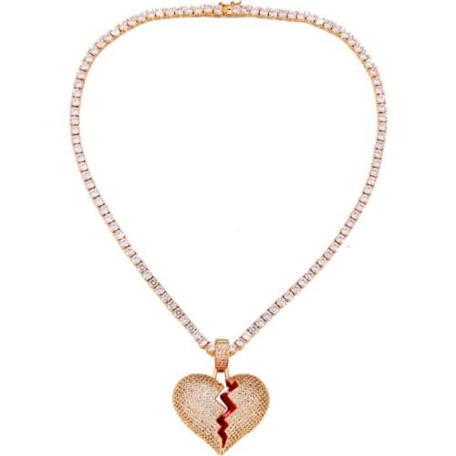 Bettyue Exaggerated Broken Heart Appearance Distinctive Necklace Women Two Color Modern Decoration Daily Dress Up Fashion Trend