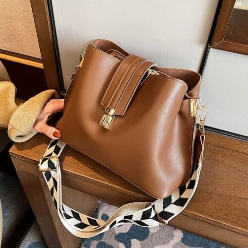 Luxury Design Bucket Composite Bag Women Shoulder Crossbody Bag 2021 Fashion Female Purses Ladies Messenger Bags High Quality