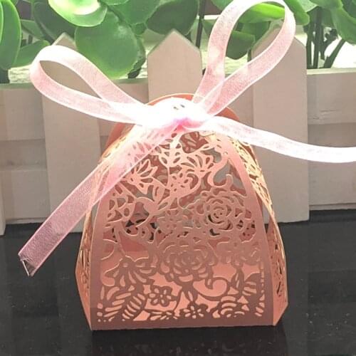 50pcs Flower Laser Cut Hollow Carriage Favors Box Gifts Candy Boxes With Ribbon Baby Shower Wedding Decor Event Party Supplies
