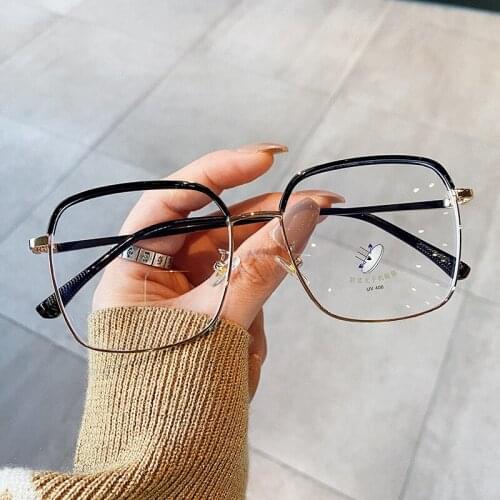 Fashion New Retro Anti Blue Light Glasses Women 2020 Square Optical Glasses Men Irregular Metal Frame Eyewear Ladies Accessories