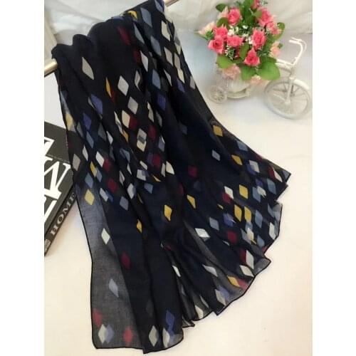 2020 New Fashion Viscose Rhombus Print Scarf Shawls Women Geometry Beach Muslim Wraps Scarves Hijab 7 Color Free Shipping
