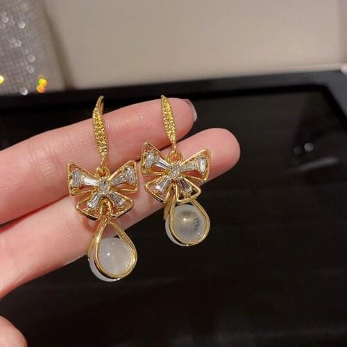 European and American personality shiny bow earrings sexy party queen earrings fashion trend Women jewelry Fashion Stud Earrings