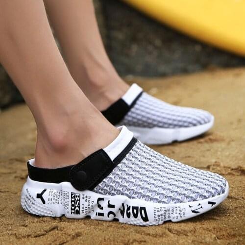 2021 Size 39-46 Summer Mesh Shoes Men Sandals Beach Slippers Clogs Male Sneaker Clogs Man Zuecos Sandalias Zapatos Hombre A-032