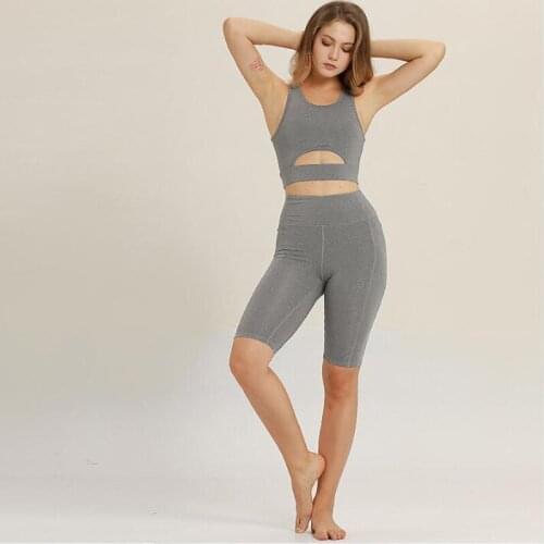 Newest Sleeveless Solid Color Stitching Five Point Pants Suit Leisure Yoga Sportwear Two Piece Set