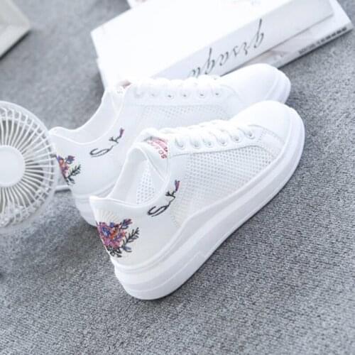 Women Casual Shoes Summer 2020 Spring Women Shoes Fashion Embroidered Breathable Hollow Lace-Up Women Sneakers
