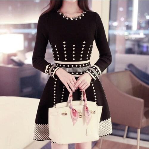 2019 Spring Autumn Womens Knitting Dress High Waist New Elegant Fashion Sweater Dress Long Sleeve Pleate Black Mini Dresses