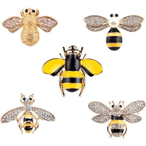 Black Yellow Big Pearl Crystal Cute Bee Brooches Enamel Alloy Rhinestone Bumblebee Animal Brooch Lady Party Pins Birthday Gift