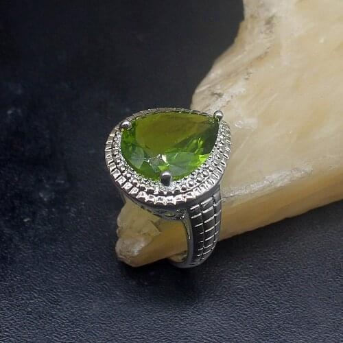 Gemstonefactory Jewelry Big Promotion Single Unique 925 Silver Green Peridot Teardrop Women Men Gifts Band Rings 8# 20212973