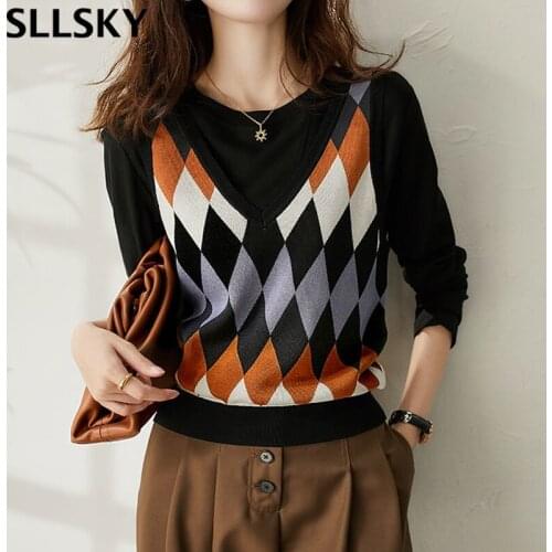 SLLSKY Argyle Plaid Women Sweater 2020 New Vest V-Neck Casual Vintage Pullover Knitted Sweater Soft Korean Loose Sleeveless Top