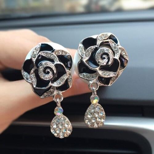 Camellia Flower Pendant Car Decor Interior Diamond Car Ornaments Outlet Vents Clip Auto Fragrance Car Air Freshener Diffuser