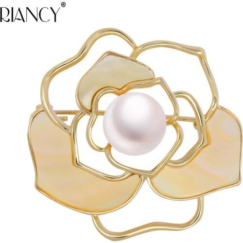 Fashion 10-11mm natural freshwater Pearl brooch Corsage For Women Delicate Fritillary Rose Brooch