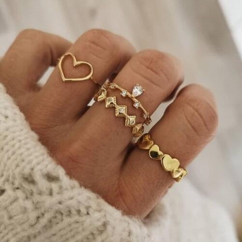 Charming 4-Piece Heart-shaped Geometric Ring Set Exquisite Zircon Gold Ring Accessories For Women Romantic Party Jewelry Gift