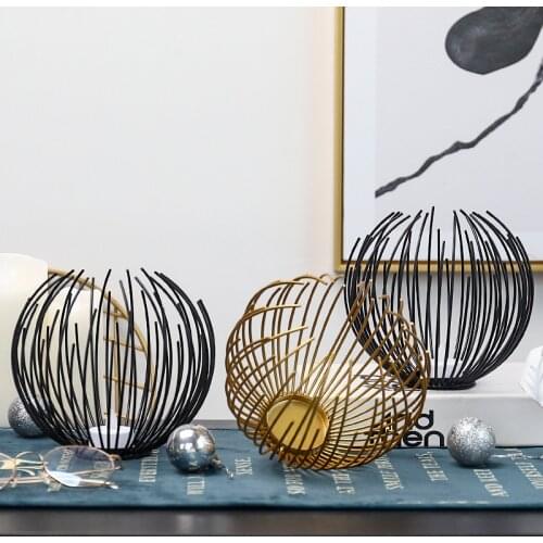 Hollow Out Candlestick Romantic Geometric Candle Holder Wedding Party Home Table Decoration Photography Props