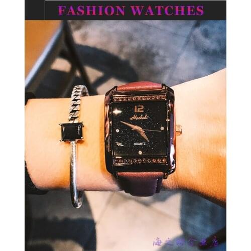 Women small dial fashion ladies watch waterproof compact Korean style female leisure quartz watch with leather watchband