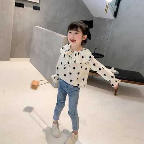 Baby Girls Fashion Casual Blouses Spring Chiffon Flare Sleeved Shirts Children Autumn Heart Print Clothes Ruffles Cute Clothing