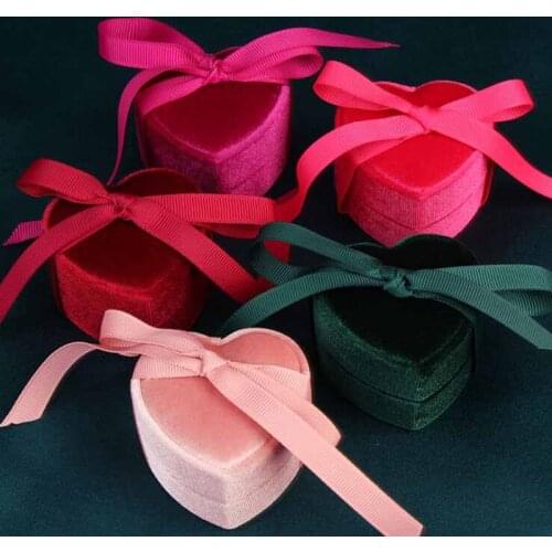 1pcs 5.5x5x3.5cm red/green color Corduroy Heart-shaped Jewelry Box Single Ring/ Necklace box Velvet Jewelry Boxes and Packaging