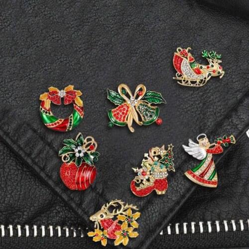 New Year Gift Christmas Boots Brooch Santa Claus Shoes Carriage Rhinestone Brooch Jewelry For Christmas Color Stone Brooch