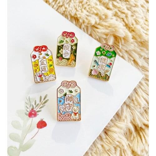 Japan Traditional Amulet Talisman Churinga Cartoon Flower Cat Peach Rabbit Alloy Brooch Pins Ornament Gift Jewelry Wholesale