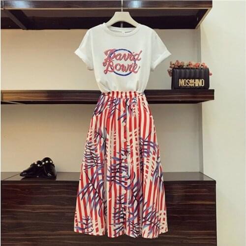 HIGH QUALITY 2021 New Spring and Summer Womens Print T-shirts + Single Breasted Long Skirt Two Piece Female Casual Skirt Suits