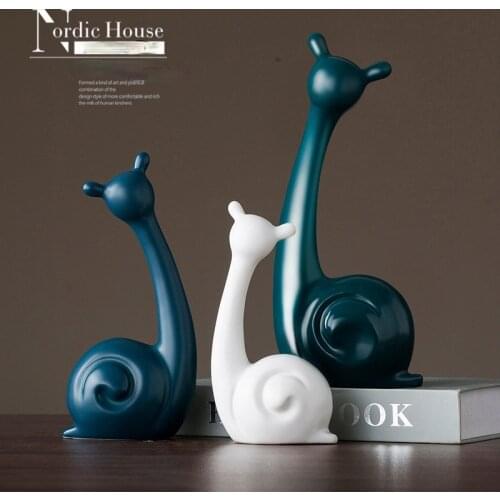 A Family of Ceramic Snails Statue Home Decor Ornaments Art Miniature Figurines Abstract Animal Sculpture