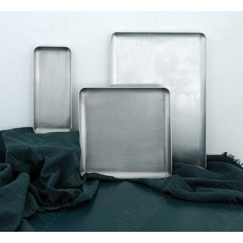 Retro Metal Storage Trays Old Craft Decorative Cosmetic Container Desktop Snacks Organizer European Home Decoration Ornaments