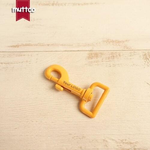 Engraved buckle, We provide laser engraving service customize for 25mm metal key chain Metal clip Dog Clasp Metal Hook CPK-25O