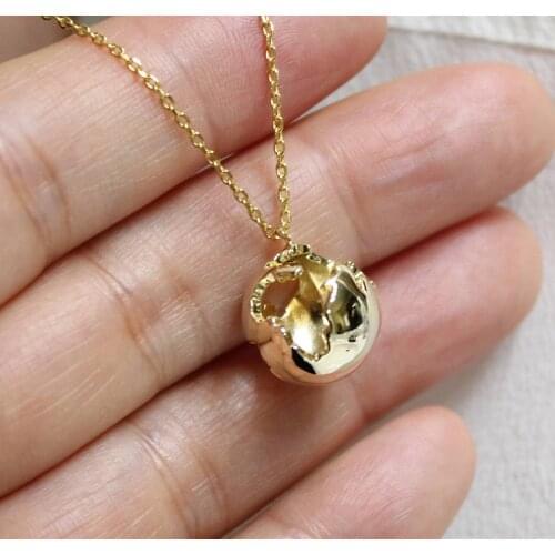 Dainty 3D Earth Necklace Planet Jewelry Stainless Steel Gold Color Round Ball Pendant Necklace Wandering Earth Accesorios Mujer