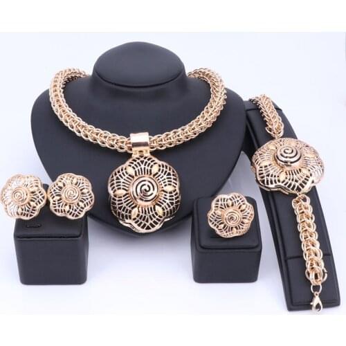 Nigerian Wedding Woman Accessories Jewelry set Wholesale Big Statement Brand Jewelry set Dubai Gold Color Jewelry Set