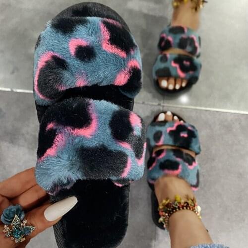 Autumn and winter Casual Fuzzy Slippers Female Comfortable Fluffy Slipper Ladies Soft Plush House Slippers for women 2021 hot