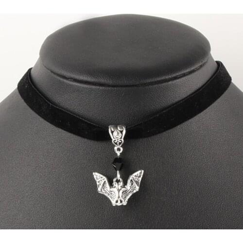 Girls Jewelry Gothic Bat Chokers Velvet Vampire Necklace Cameo Witch Collar Bijoux Femme